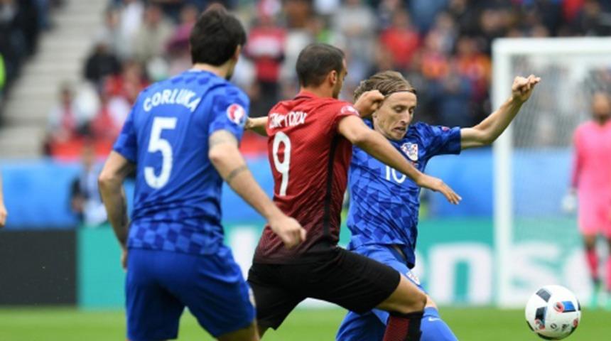 Hırvat oyuncu Corluka, milli formaya veda etti