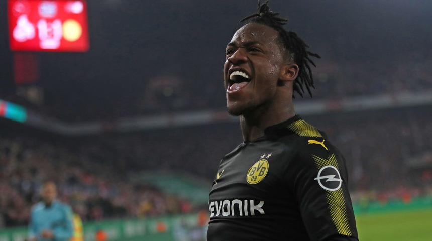 Valencia Batshuayi'yi 1 yıllığına kiraladı!