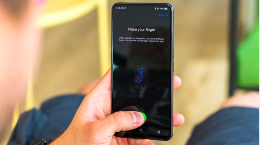 Y&uuml;z tanıma yerine, ekran altı parmak izi okuyucusu gelecek