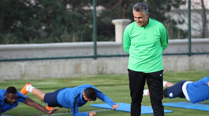 Mehmet Altıparmak: Hedefimiz ligi ilk 10 i&ccedil;inde bitirmek