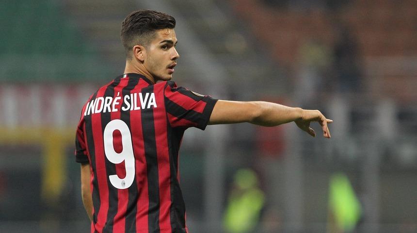 Andre Silva Sevilla için sağlık kontrolünden geçti!