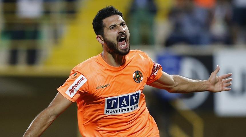 Emre Akbaba, Alanyaspor'un Sivasspor'la oynayacağı maçın 11'inde olmayacak!