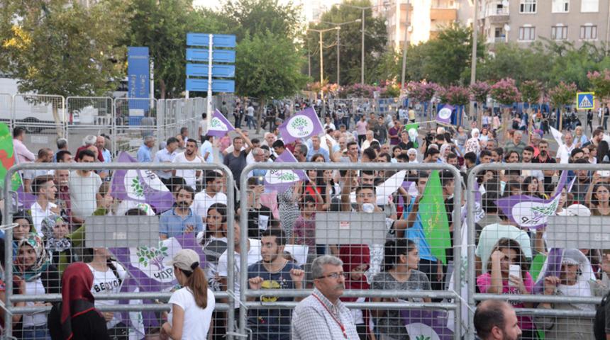 HDP'ye Diyarbakır'da şok!