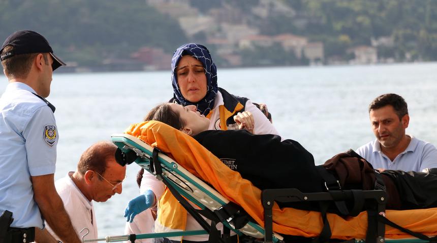 Sarıyer'de denize düşen kadını balık tutanlar oltayla kurtardı