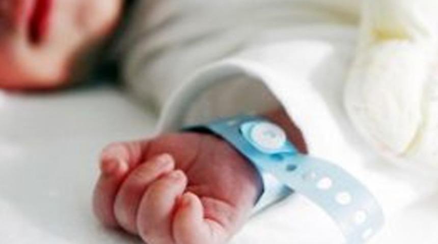 Burdur'da nefes borusuna mama kaçan bebek hayatını kaybetti