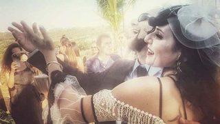 Hayko Cepkin sevgilisi Aslı Kula ile evlendi 