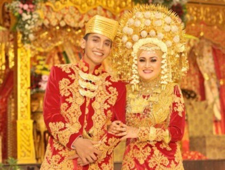 Şaka değil! Bu adada erkekler gelin oluyor G5