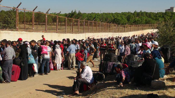 20 bine yakın Suriyeli, bayram için ülkesine gitti  G4