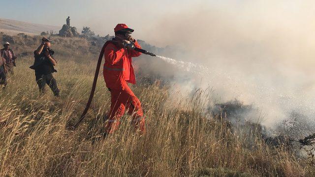Aksaray'da orman yangını 100 dönüm mera alanı kül oldu