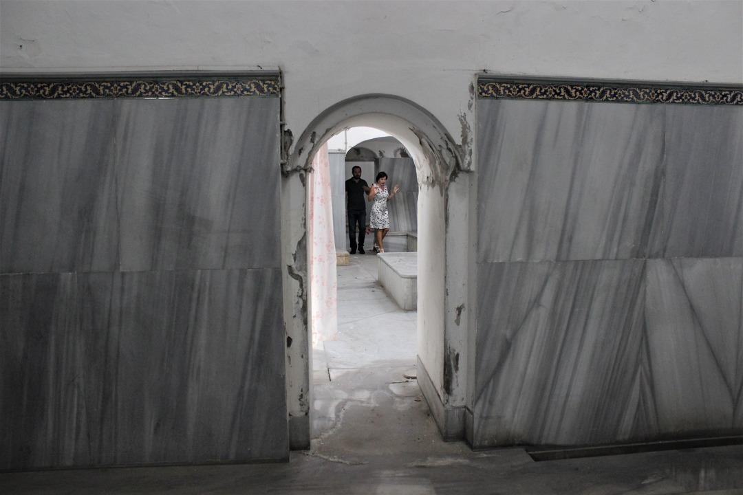 600 yıldır emekleyerek gelenler y&uuml;r&uuml;yerek &ccedil;ıkıyor 