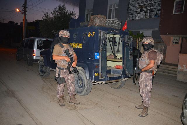 Adana'da PKK'ya 15 Ağustos operasyonu:12 gözaltı