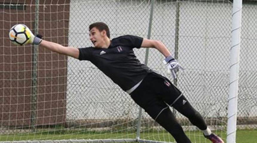 Beşiktaş'tan kaleci Yavuz Ulaş Antalyaspor'a transfer oldu