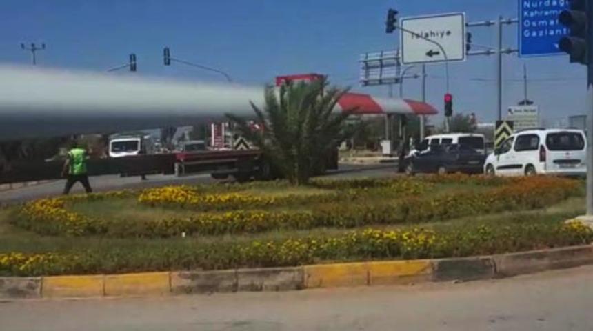 Karayolunda ilginç manzara! Görenler inanamadı