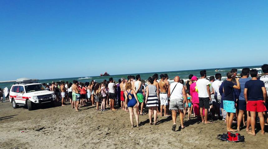 Karasu'da polis memuru girdiği denizde kayboldu