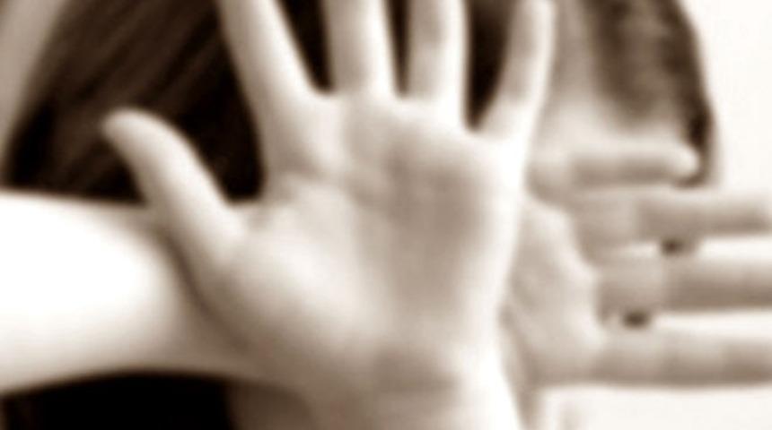 Şanlıurfa'da iğren&ccedil; olay! Kendisini doktor olarak tanıtıp k&uuml;&ccedil;&uuml;k kız &ccedil;ocukları taciz etti