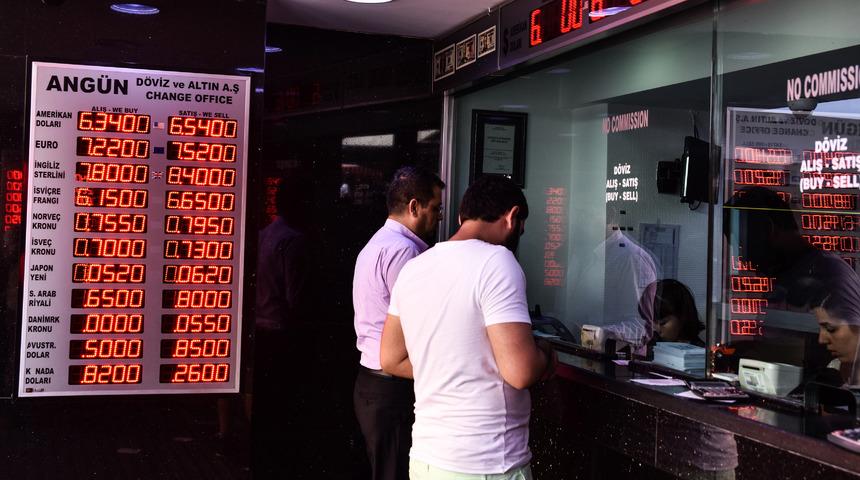 Dövizdeki düşüş Kapalıçarşı ve Tahtakale'yi hareketlendirdi 