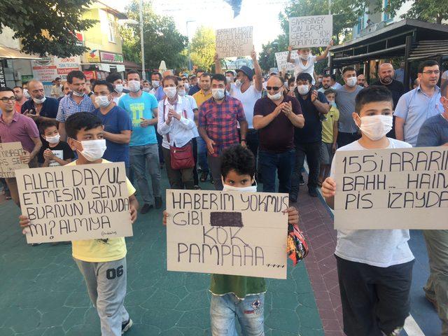 Mahalle çöp kokusunu maske takarak protesto etti