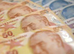 İngiltere'de Türk Lirası'na artan talebin karşılanmasında 'zorluk yaşlanıyor'