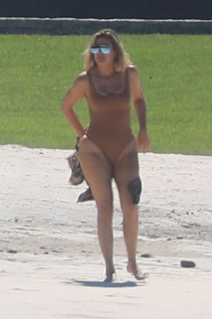 Kardashian'dan kalça şov! G2