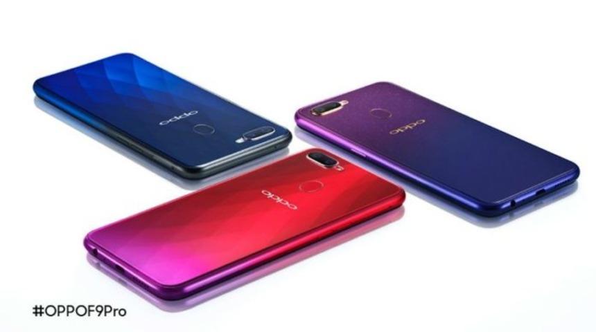 Oppo F9 Pro ışığa göre renk değiştiriyor