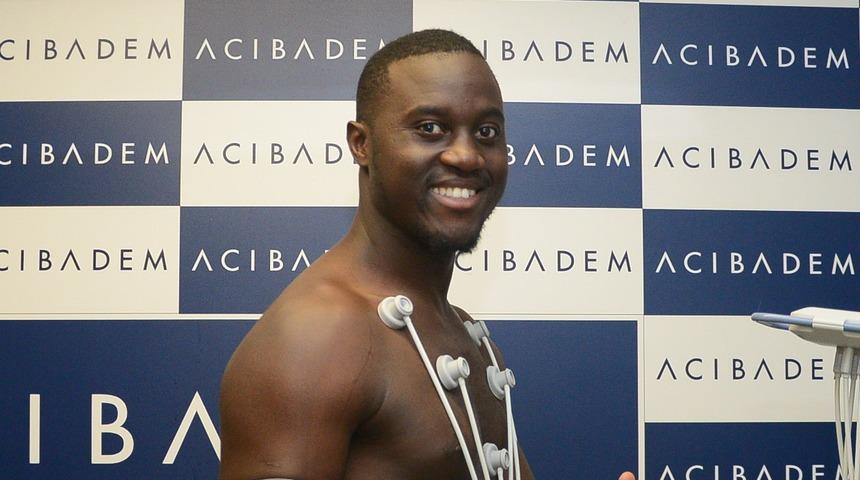 Bursaspor'un yeni transferi Henri Saivet kontrolden ge&ccedil;ti