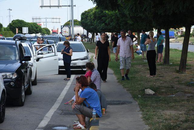 Kapıkule'de gurbetçi kuyruğu