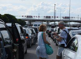 Kapıkule'de gurbetçi kuyruğu