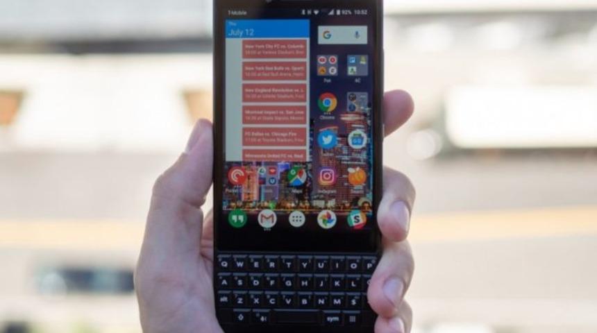 Klavyeli Blackberry Key2 LE g&ouml;z&uuml;kt&uuml;