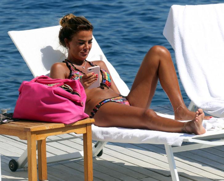 Özlem Yıldız Bodrum'da şov yaptı G2