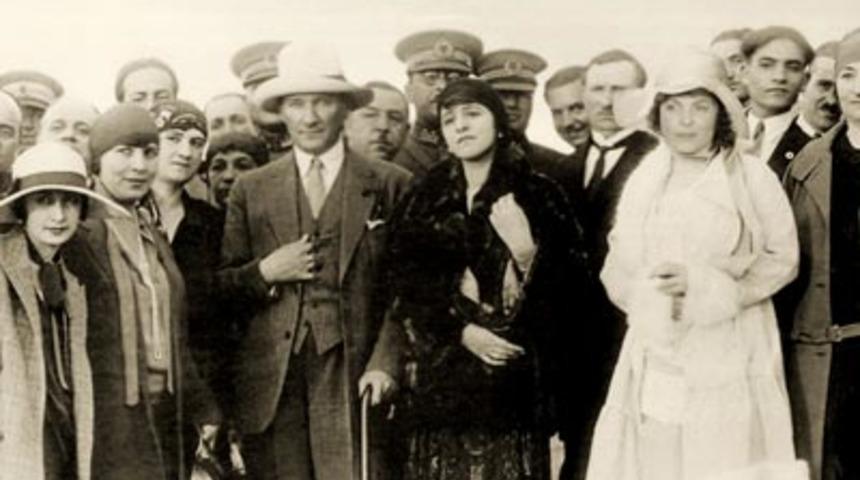 Nurseli İdiz Modacı mı Oluyor?