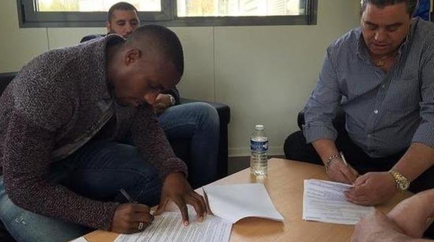 Lionel Carole Strasbourg ile resmi s&ouml;zleşme imzaladı!