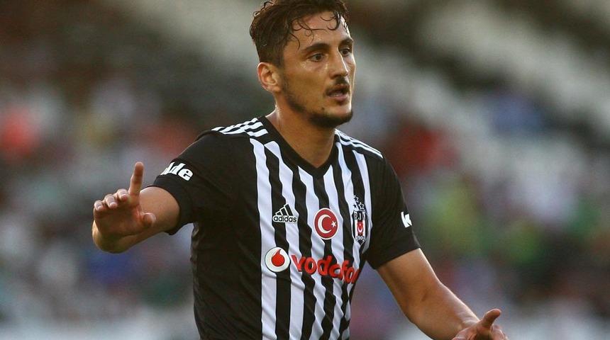 Mustafa Pektemek 9 takımı reddetti ve Beşiktaş'ta kaldı!