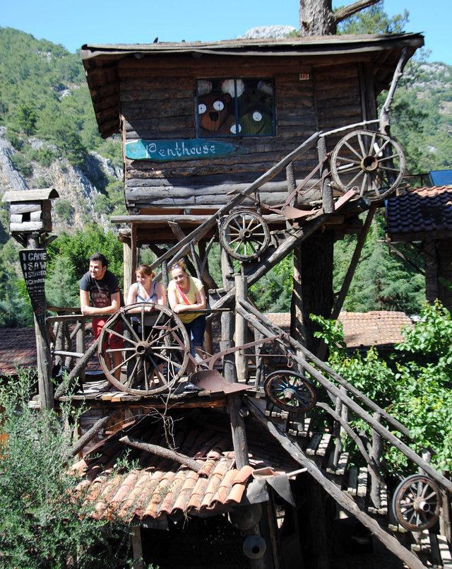 Bayramda Çıralı, Olimpos ve Adrasan'a yoğun talep