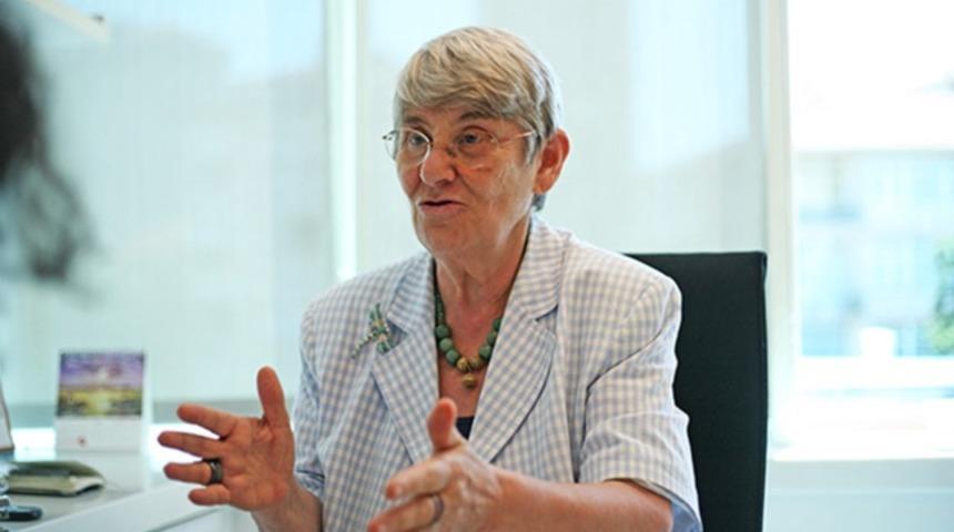 Canan Karatay'ın Kurban Bayramı &ouml;nerisi: "Kızartmadan bol bol yiyebilirsiniz"