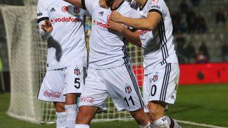 Galatasaray Mustafa Pektemek için Beşiktaş'la görüştü!