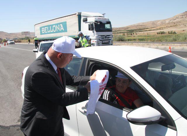 'Kırmızı düdük' uygulamasında uyuşturucu kuryesi yakalandı