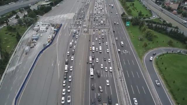 İstanbul trafiğinde son durum havadan fotoğraflandı