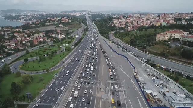 İstanbul trafiğinde son durum havadan fotoğraflandı