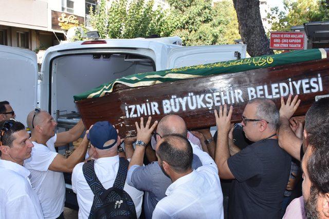 Önder Dağıstan, İzmir'de toprağa verildi