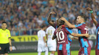 Fırtına evinde koptu!