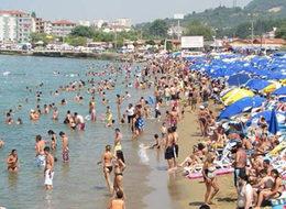 Tatilcilerden 2 milyar liralık gelir beklentisi 