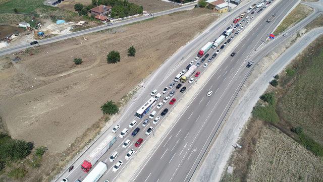 Bursa- İzmir karayolunda trafik yoğunluğu