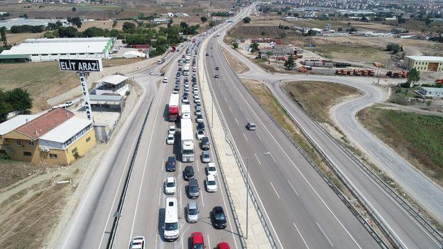 Bursa- İzmir karayolunda trafik yoğunluğu