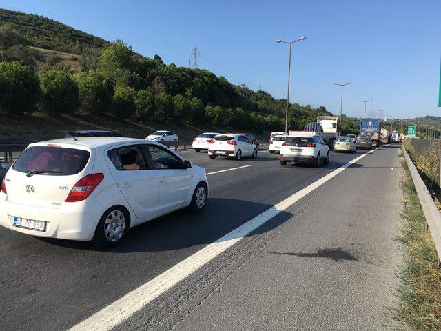 Kocaeli'de trafik adım adım ilerledi (2)