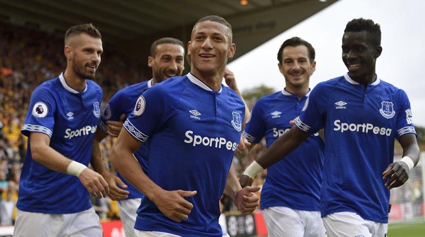 Everton kazandı! Cenk Tosun'a şok