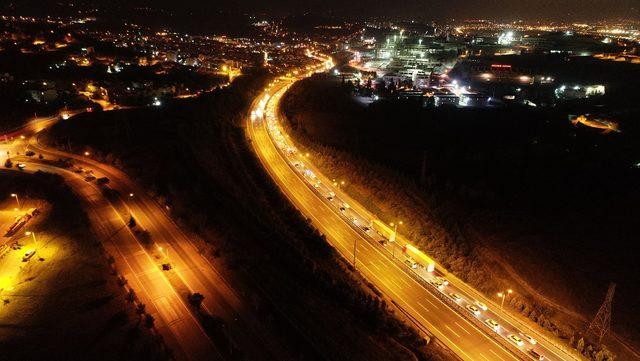 Kocaeli'de trafik adım adım ilerledi (3)