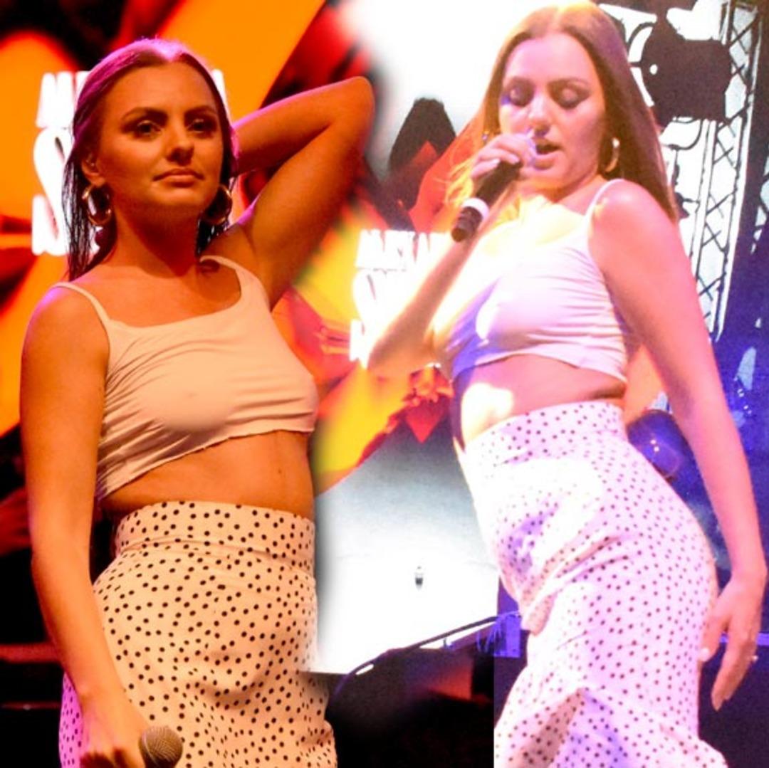 D&uuml;nya starı Alexandra Stan&rsquo;dan &Ccedil;anakkale'de muhteşem konser