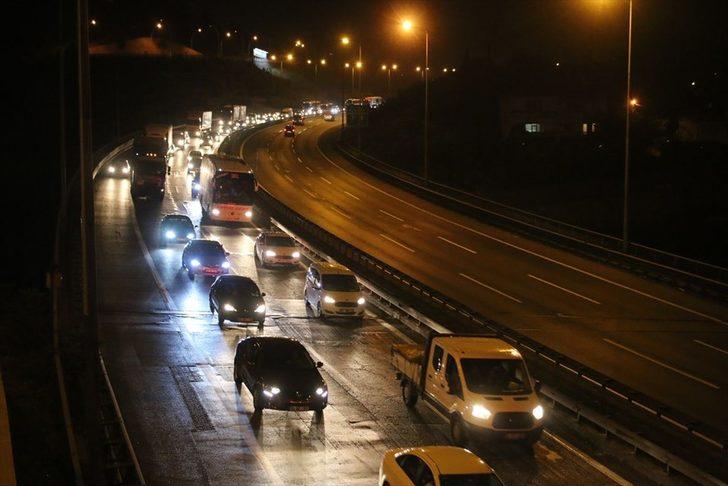 Yollarda Kurban Bayramı trafiği  G3