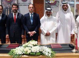 Financial Times: Katar 3 milyar dolarlık swap anlaşmasıyla Türkiye'ye desteğini artırdı