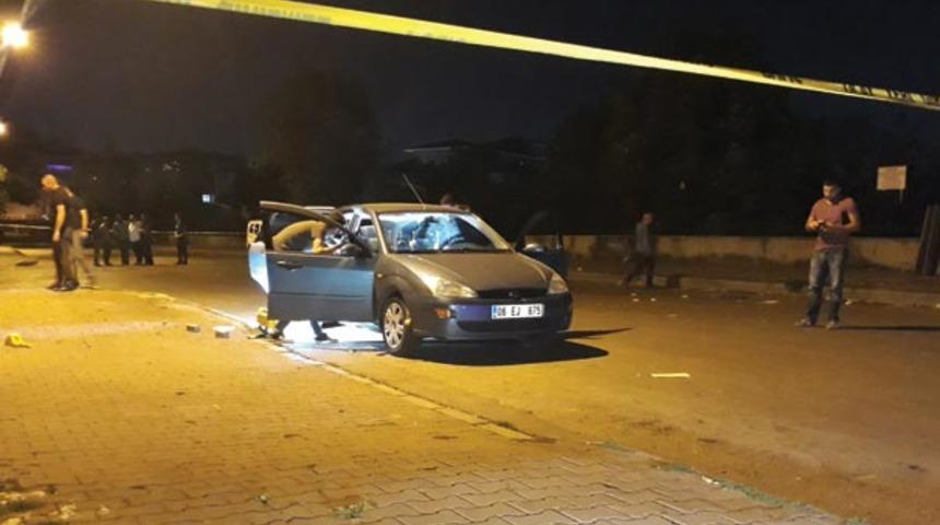 Ankara'da park halindeki araçtaki tartışma silahlı kavgaya dönüştü: 1 kişi ağır yaralandı